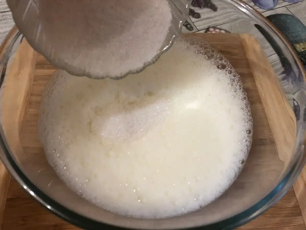 Торт-тістечко «Кохання на світанку»: неймовірно смачний, сподобається всім