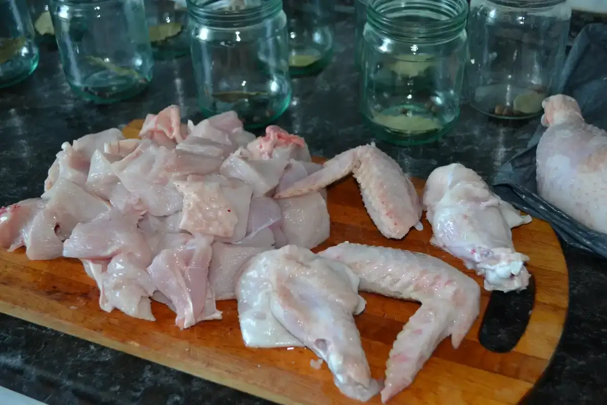 Домашня консервована каша з м'ясом "Баночки-виручалочки" на зиму