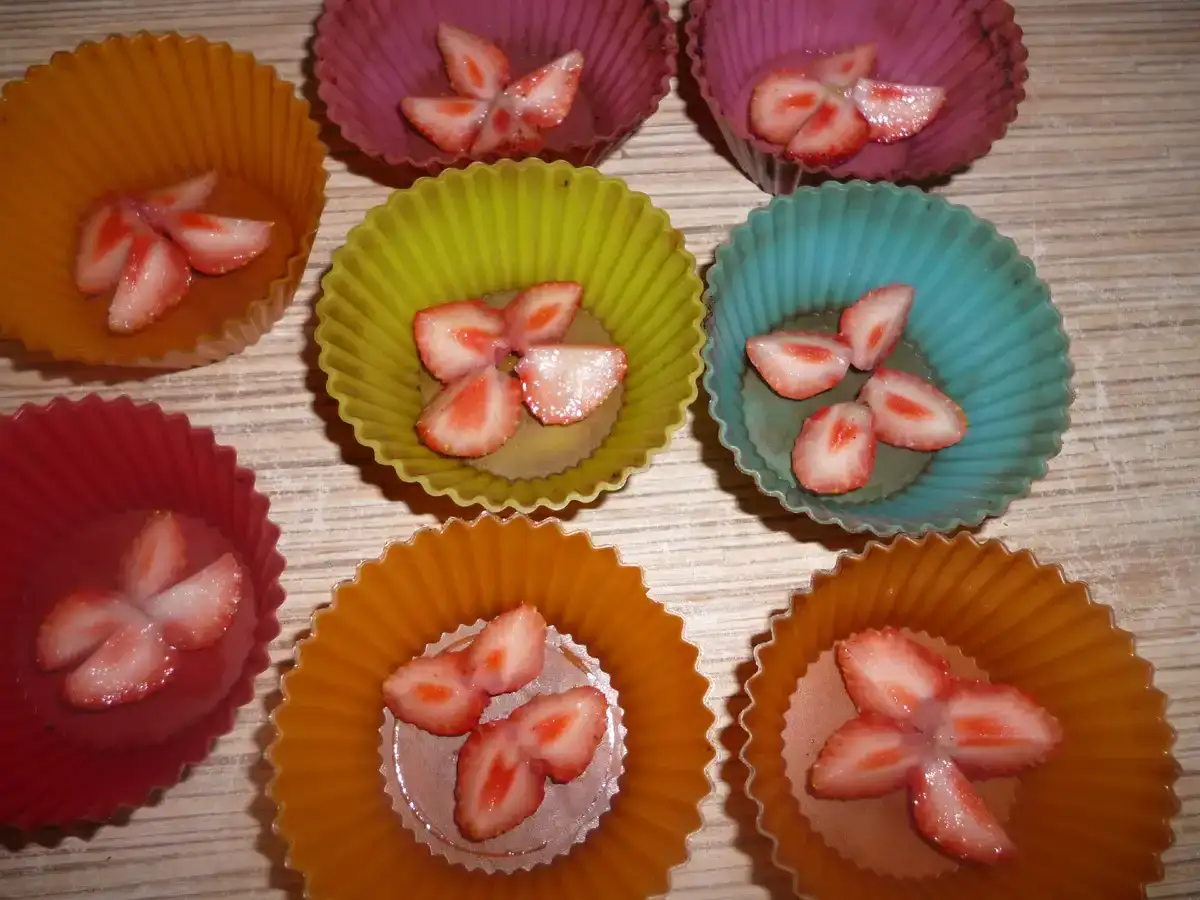 Чарівний десерт "Сирно-ягідні зефірки": готуються до непристойності просто