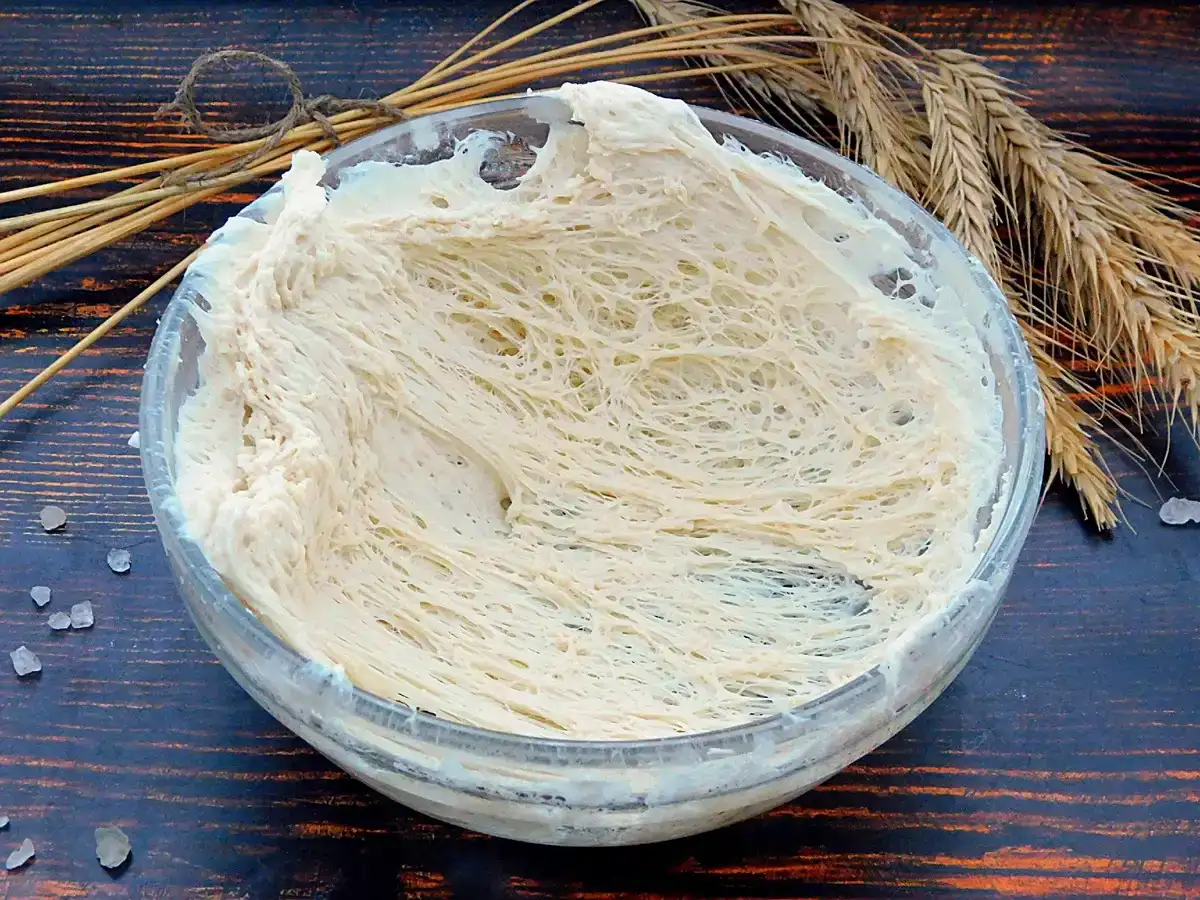 Як приготувати хліб на заквасці: м'який, пористий з хрусткою скоринкою