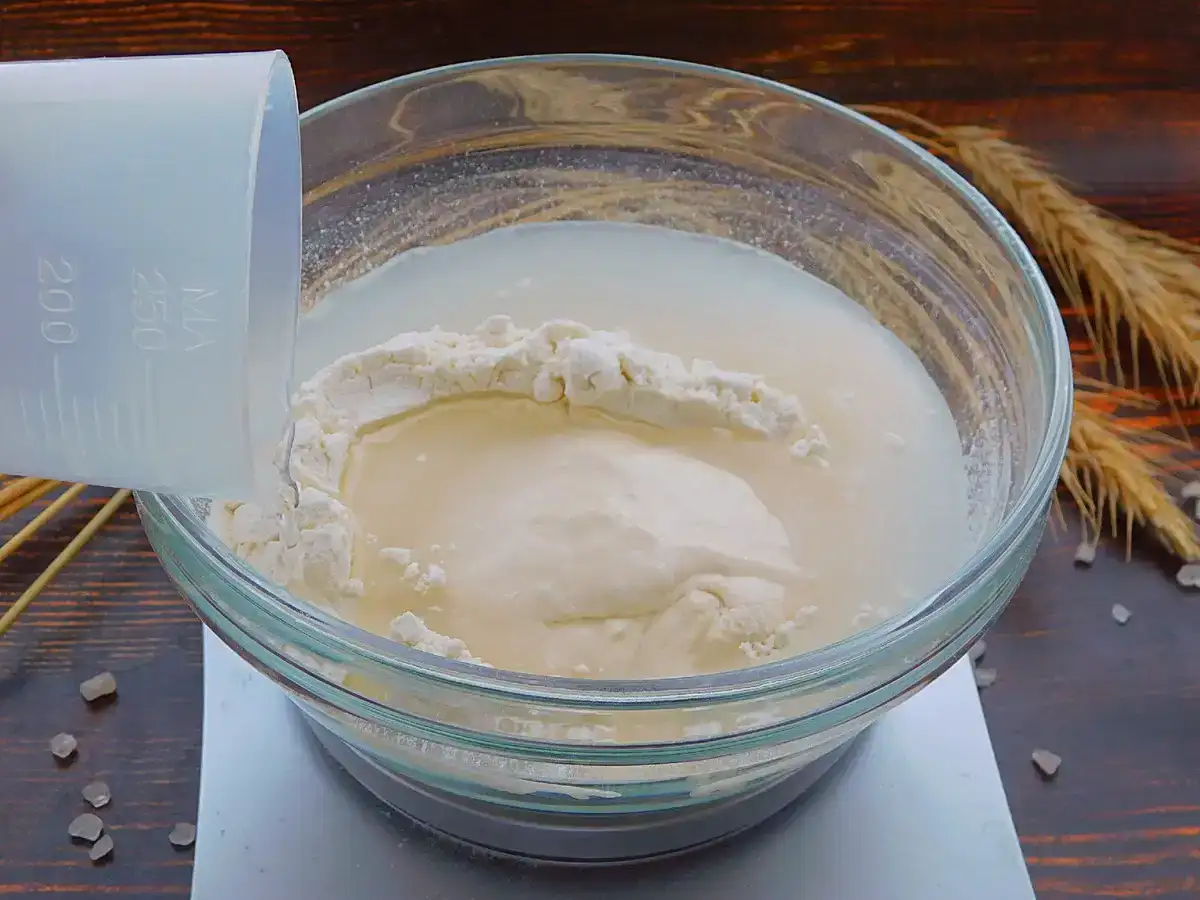 Як приготувати хліб на заквасці: м'який, пористий з хрусткою скоринкою