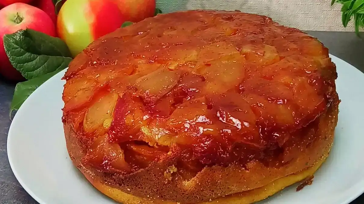 Запіканка з сиру і карамелізованими яблуками: ділюсь простим рецептом