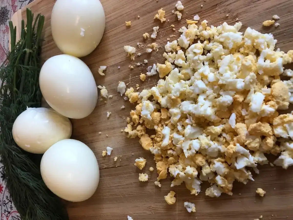 Крабовий салат готую не як всі: такого ви ще не куштували