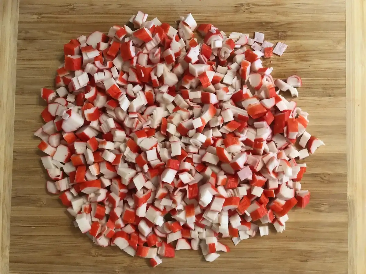 Крабовий салат готую не як всі: такого ви ще не куштували