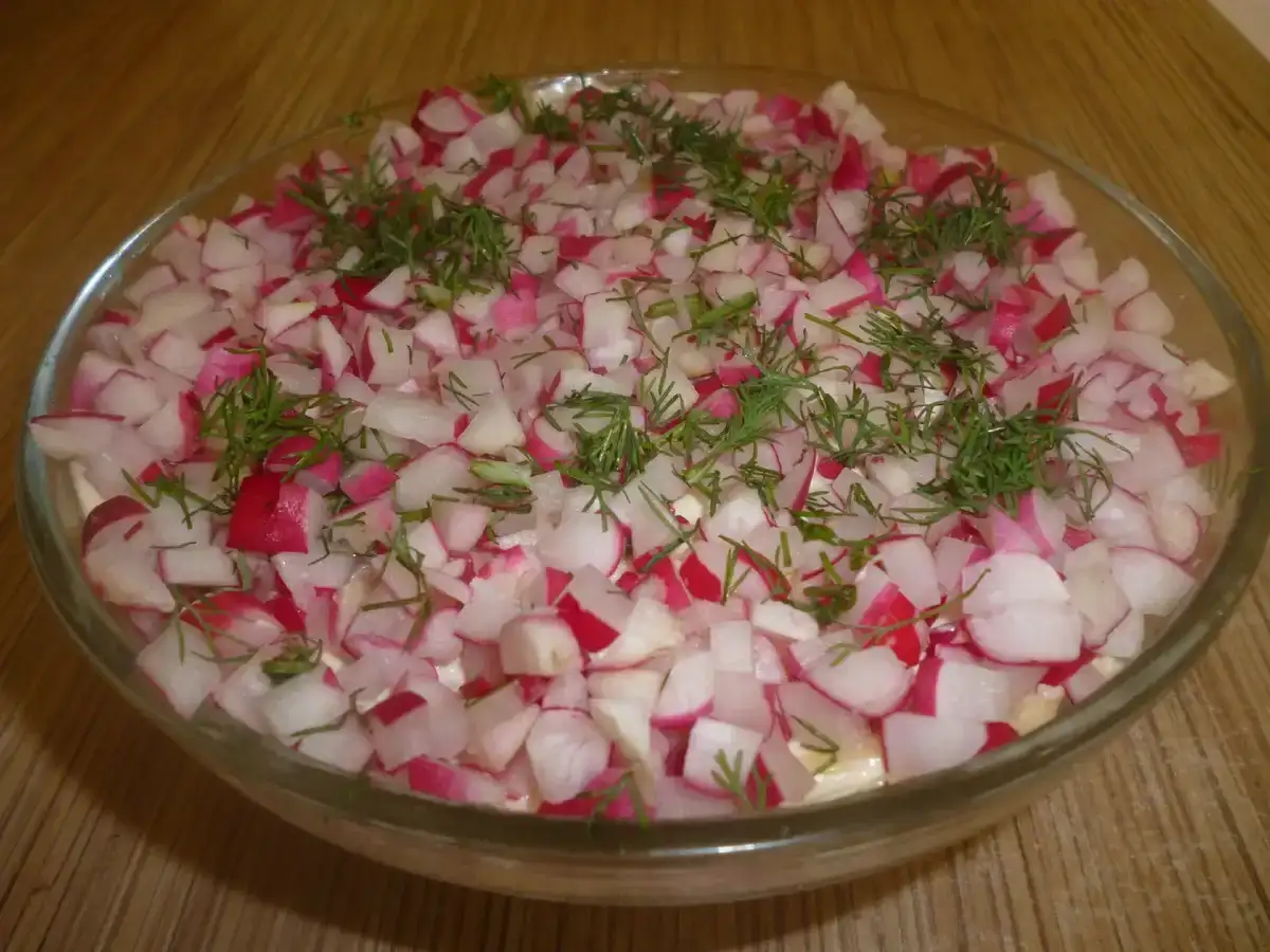 Салат "Весняна ніжність": легкий і простий у приготуванні