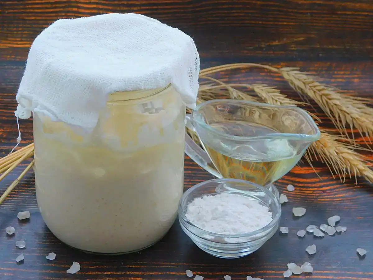 Як приготувати хліб на заквасці: м'який, пористий з хрусткою скоринкою