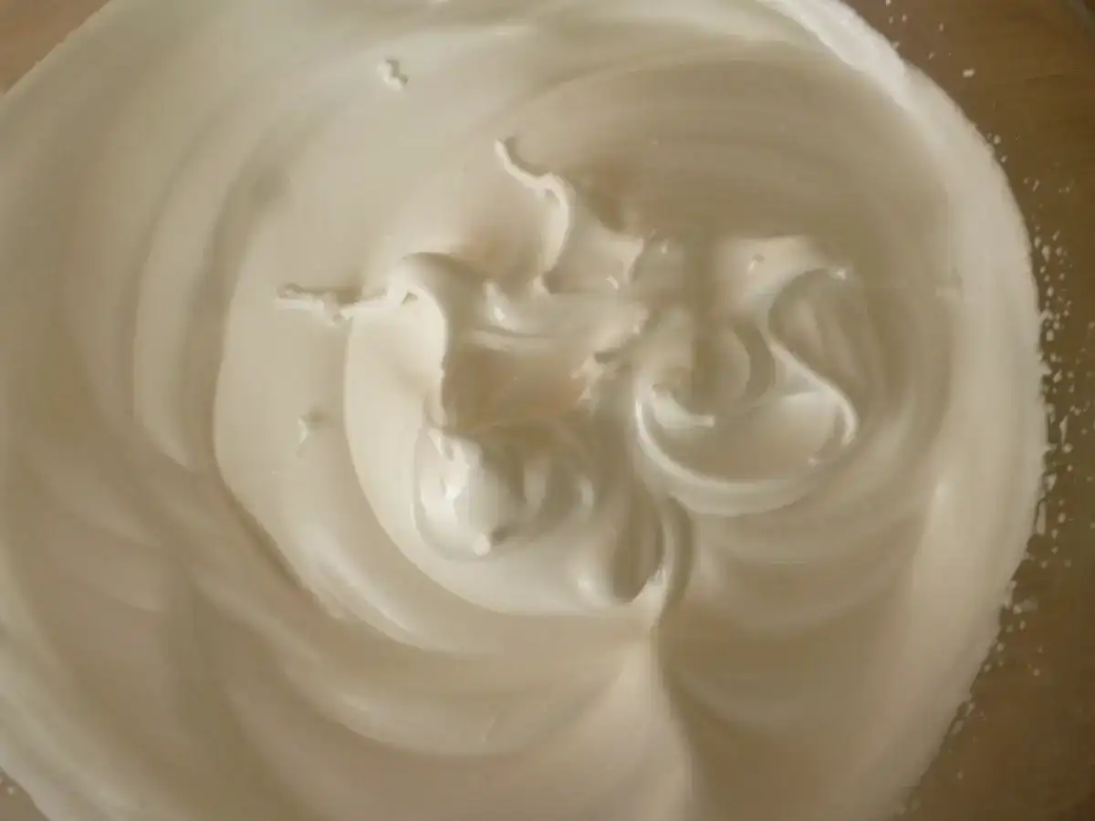 Сирний десерт "Сльози ангела": ніжний, смачний, вишуканий, до того ж, легко приготувати