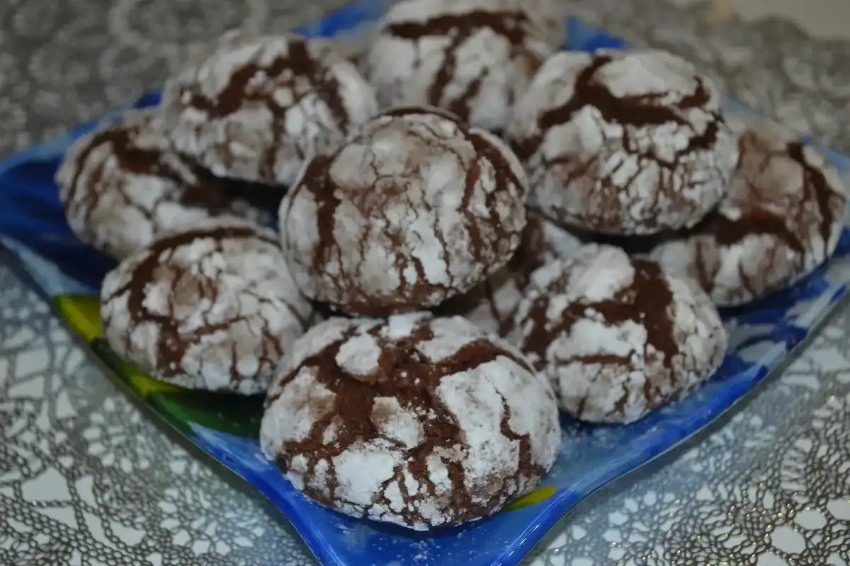 Шоколадне печиво "Мармурове": проста випічка до чаю