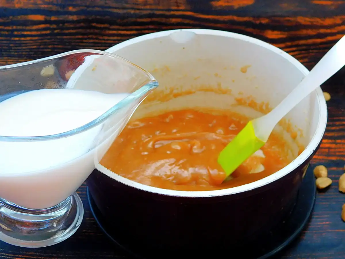 Десерт "Снікерс" БЕЗ випічки: просто пальчики оближеш