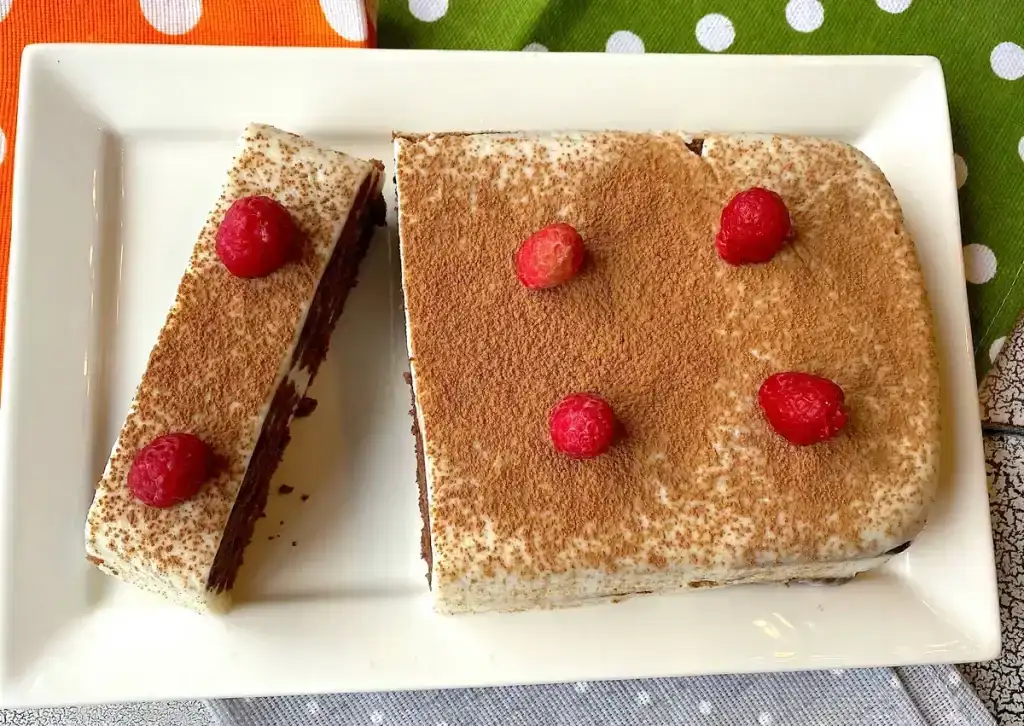 Торт без випічки: швидкий десерт, коли немає часу або просто хочеться солодкого до чаю