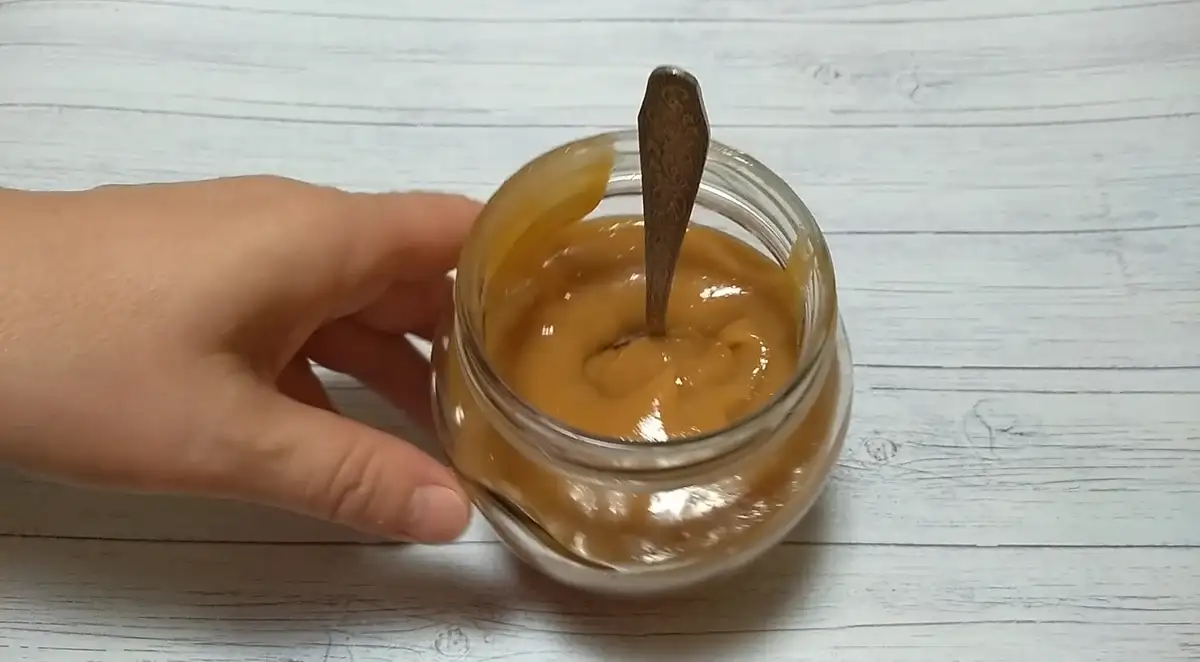 Варене згущене молоко в домашніх умовах: рецепт з 3 інгредієнтів