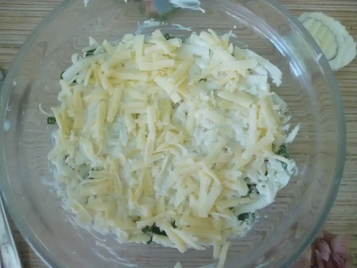 Салат "Весняна ніжність": легкий і простий у приготуванні