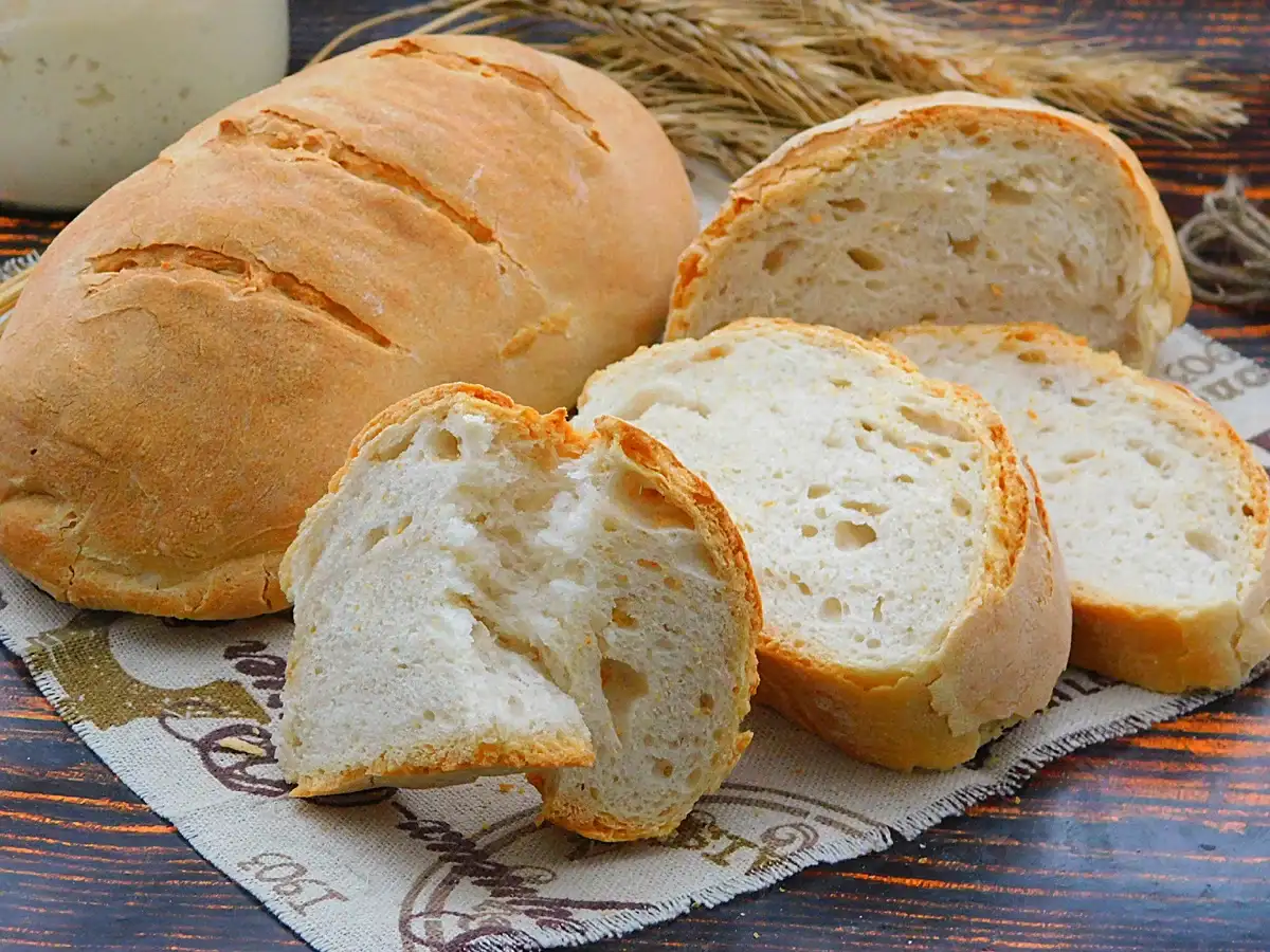 Як приготувати хліб на заквасці: м'який, пористий з хрусткою скоринкою