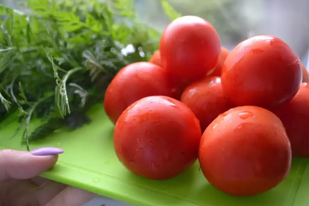 Домашній томат "На наступний рік": без солі, цукру і оцту