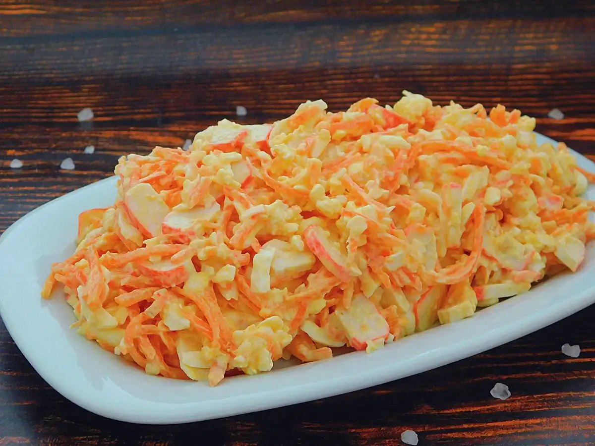 Смачний і простий салат із моркви: рецепт, який вже давно став улюбленим
