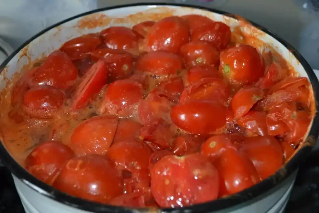 Домашній томат "На наступний рік": без солі, цукру і оцту