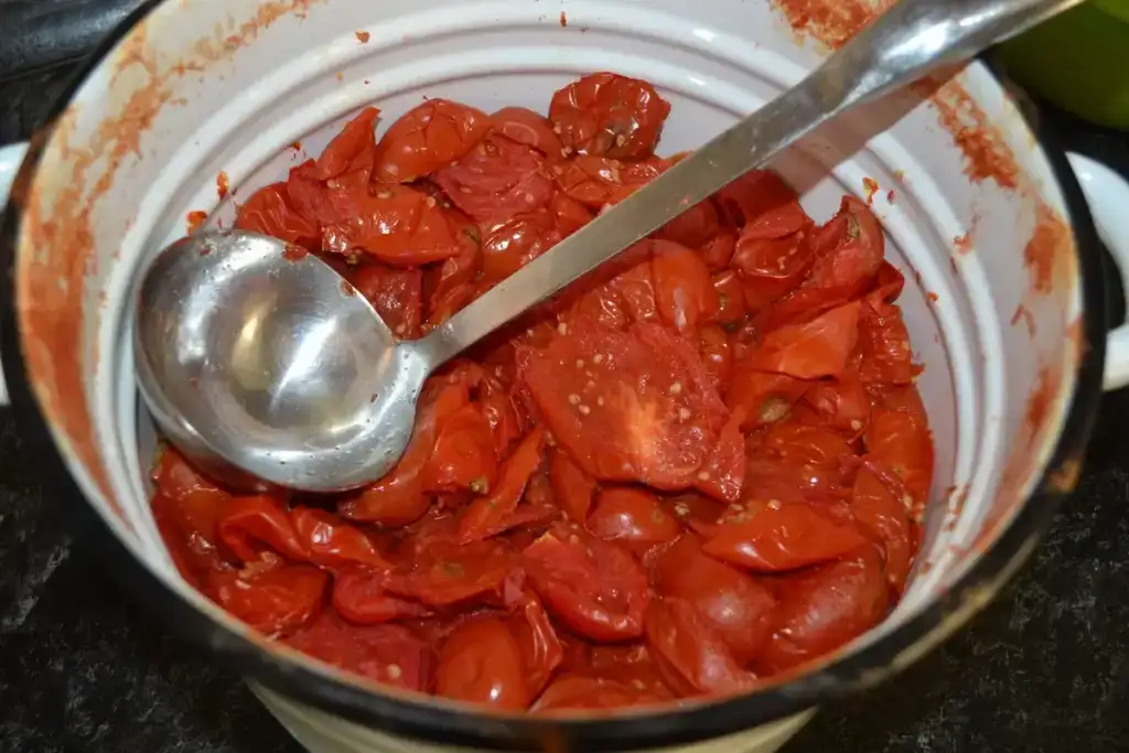 Домашній томат "На наступний рік": без солі, цукру і оцту