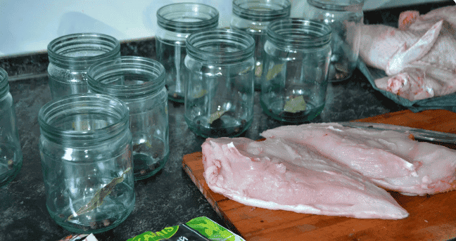 Домашня консервована каша з м'ясом "Баночки-виручалочки" на зиму