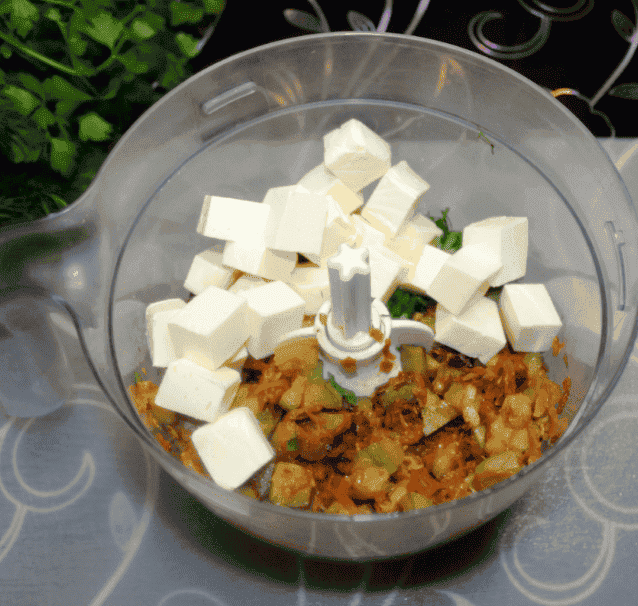 Закуска з кабачків і плавленими сирками: простий і смачний рецепт