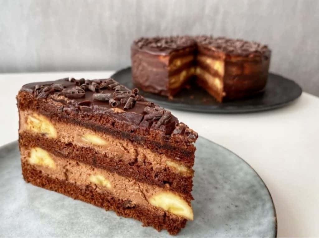 Торт «Шоколадно-банановий» - рецепт дуже смачного і ароматного десерту