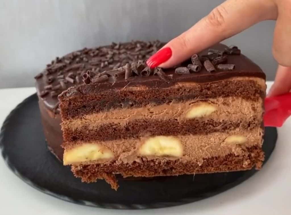 Торт «Шоколадно-банановий» - рецепт дуже смачного і ароматного десерту