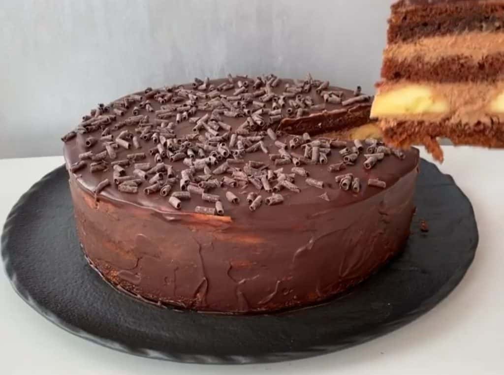 Торт «Шоколадно-банановий» - рецепт дуже смачного і ароматного десерту