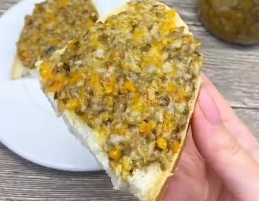 Грибна ікра на зиму: простий рецепт смачної консервації