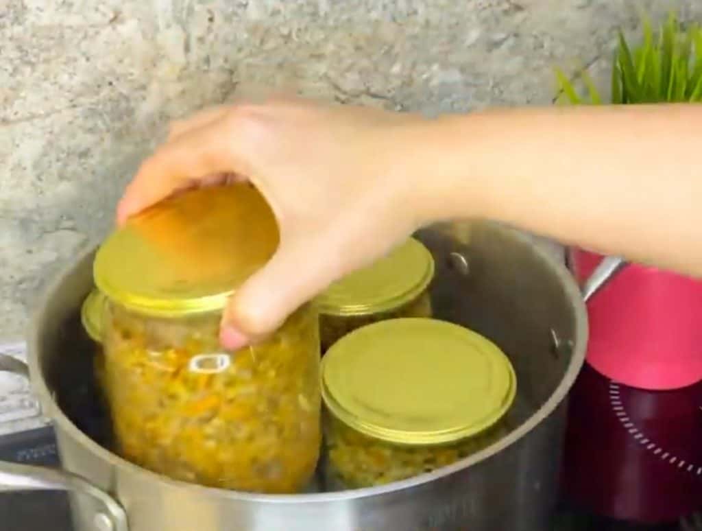 Грибна ікра на зиму: простий рецепт смачної консервації