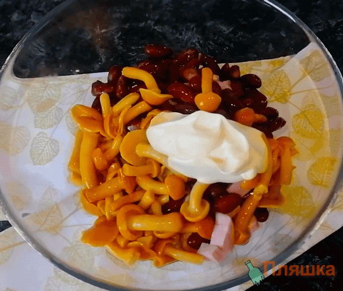 Салат "Баварський": всі із задоволенням підкладають собі у тарілки (готую за кілька хвилин)