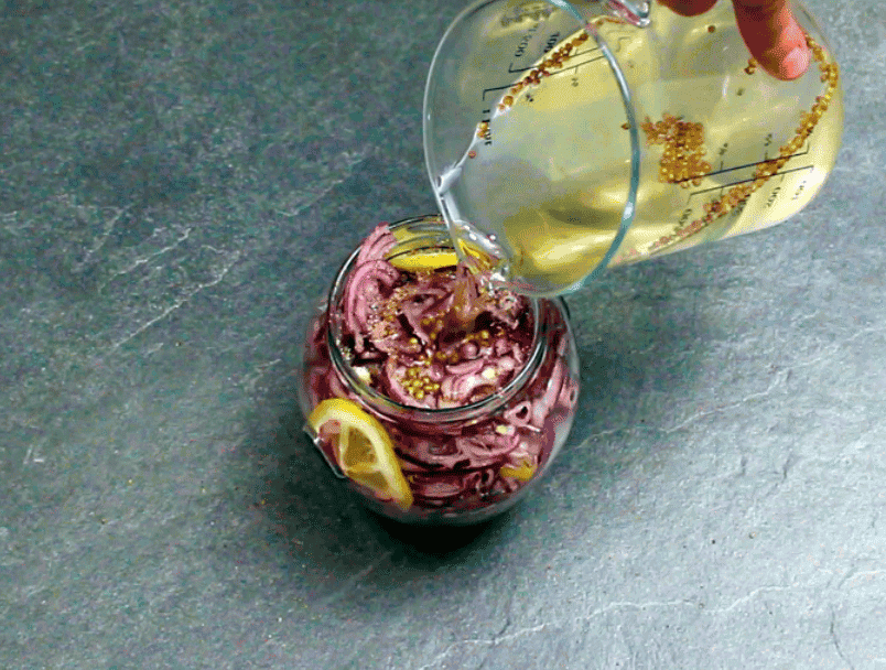 Маринована цибуля "по-мексиканськи": витрачаю 15 хвилин, а виходить дуже смачно