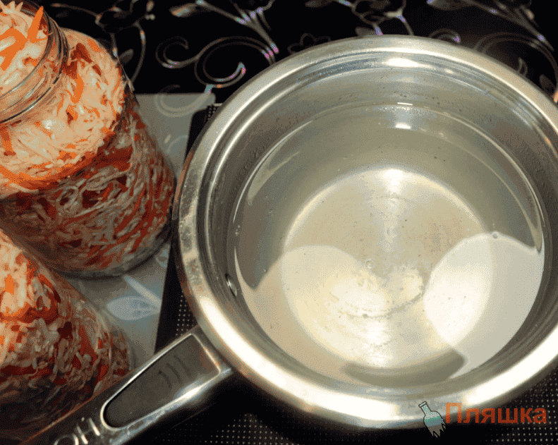 Маринована капуста швидкого приготування: виходить хрумка і смачна