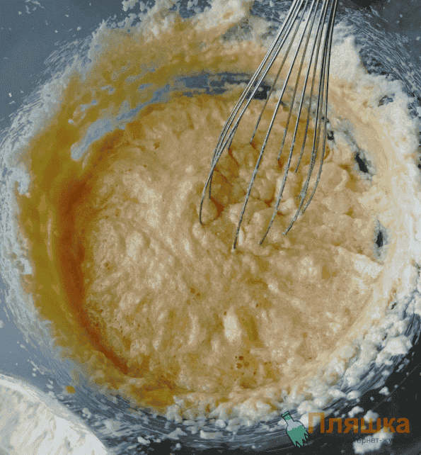 Знаменитий кекс "Столичний" з родзинками: ароматний, довго не черствіє, з кожним днем ​​стає тільки смачніше