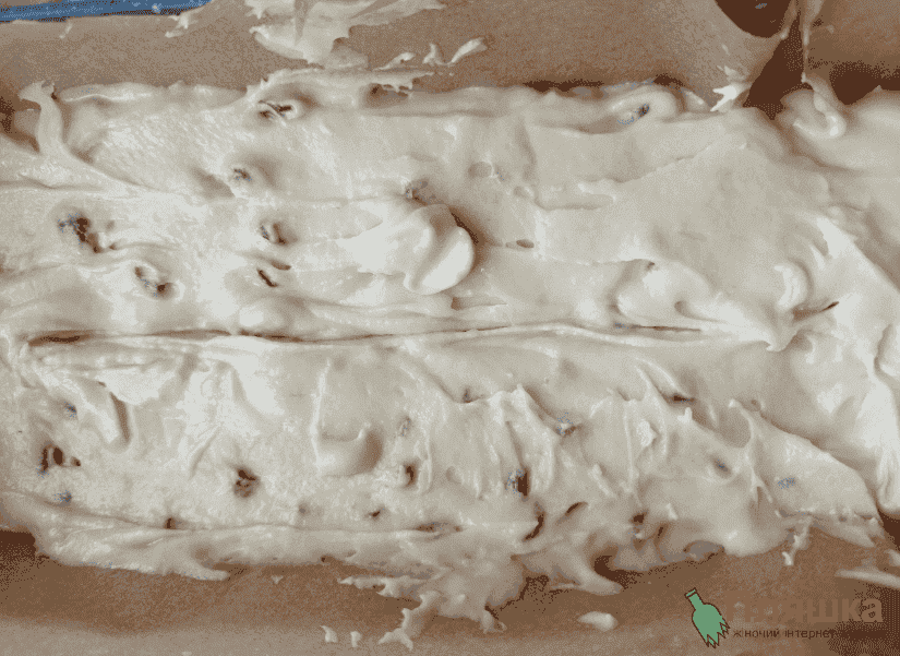 Знаменитий кекс "Столичний" з родзинками: ароматний, довго не черствіє, з кожним днем ​​стає тільки смачніше