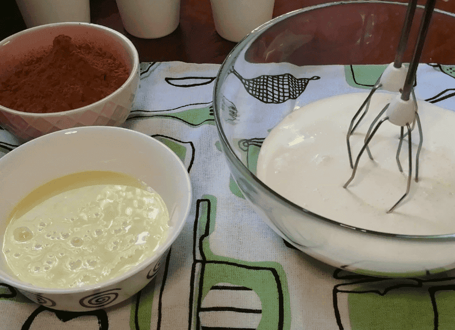 Domowe lody czekoladowe z 3 składnikami: okazują się dużo i są bardzo smaczne