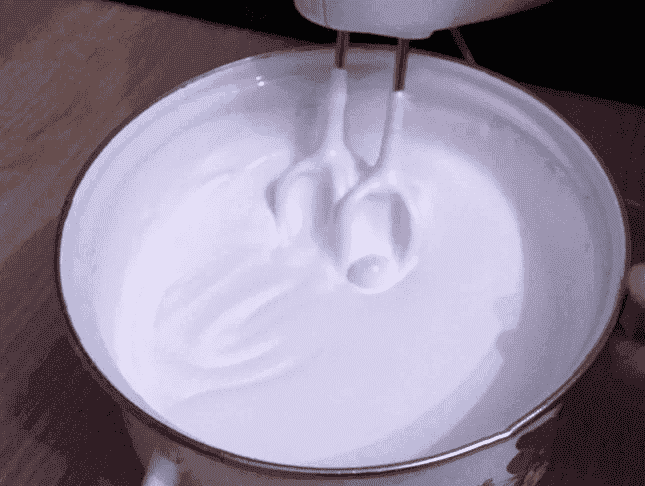 Домашній зефір на желатині: простий, бюджетний і дуже смачний рецепт