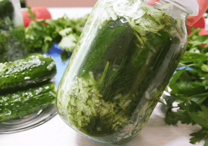 Солоні огірки у власному соку: рецепт без оцту та стерилізації на зиму