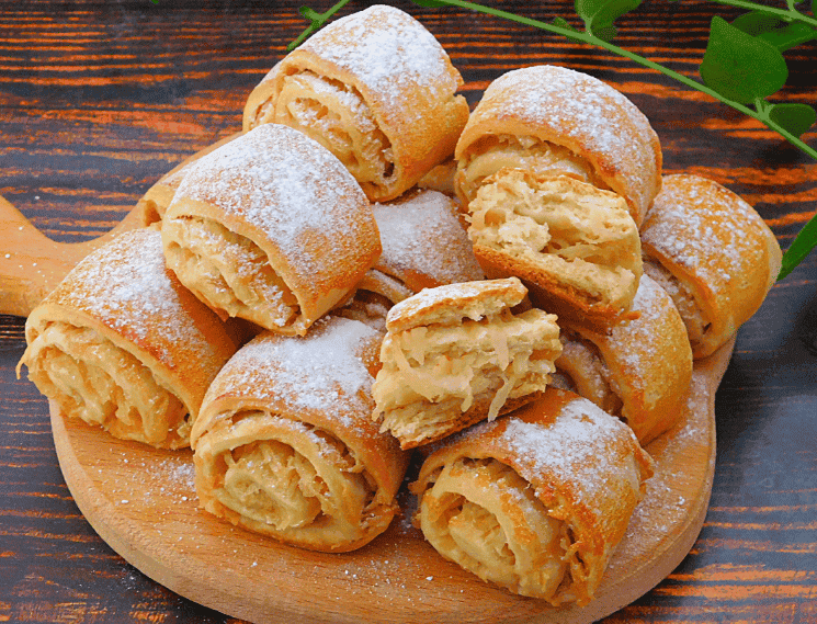 Просте та смачне печиво на кефірі, з яблучною начинкою: ідеальний варіант до чаю