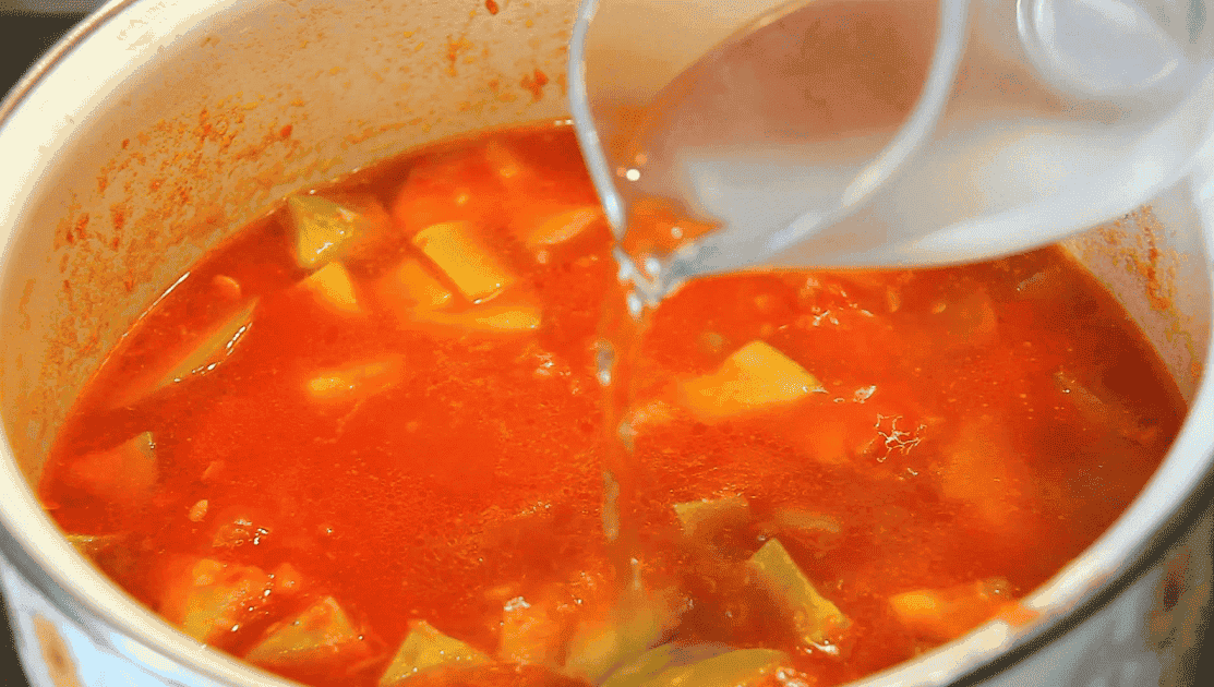 Салат "Тещин язик" з кабачків на зиму: його я роблю щороку, смачна пікантна страва з легкою гостринкою