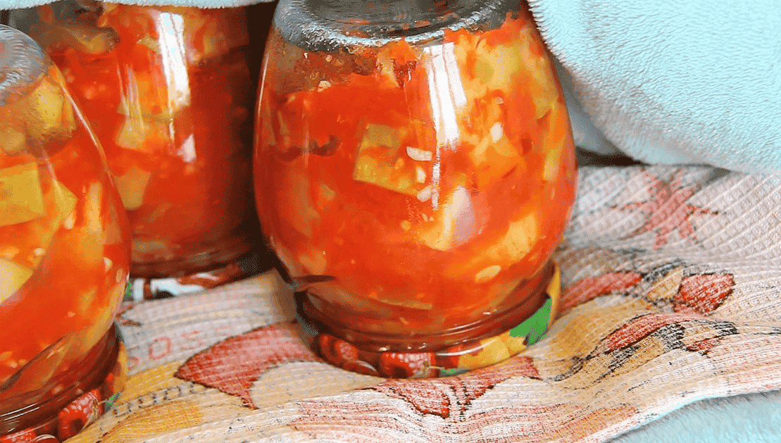 Салат "Тещин язик" з кабачків на зиму: його я роблю щороку, смачна пікантна страва з легкою гостринкою