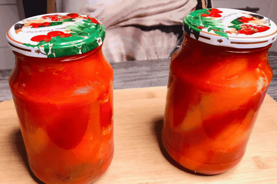 Перець фарширований капустою на зиму в томатній заливці: неймовірна смакота, ділюсь "золотим" рецептом