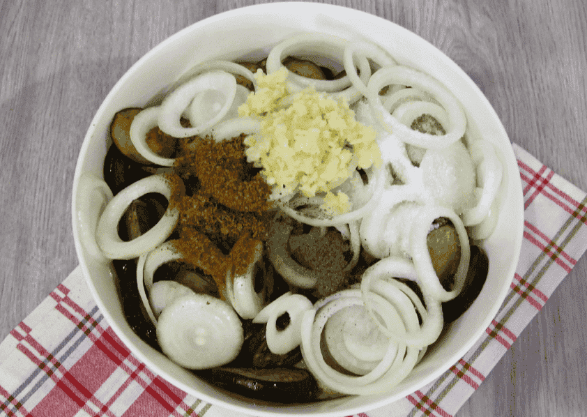 Кабачки і баклажани зі смаком шашлика на зиму: дуже смачна закуска, яку з'їдають миттєво