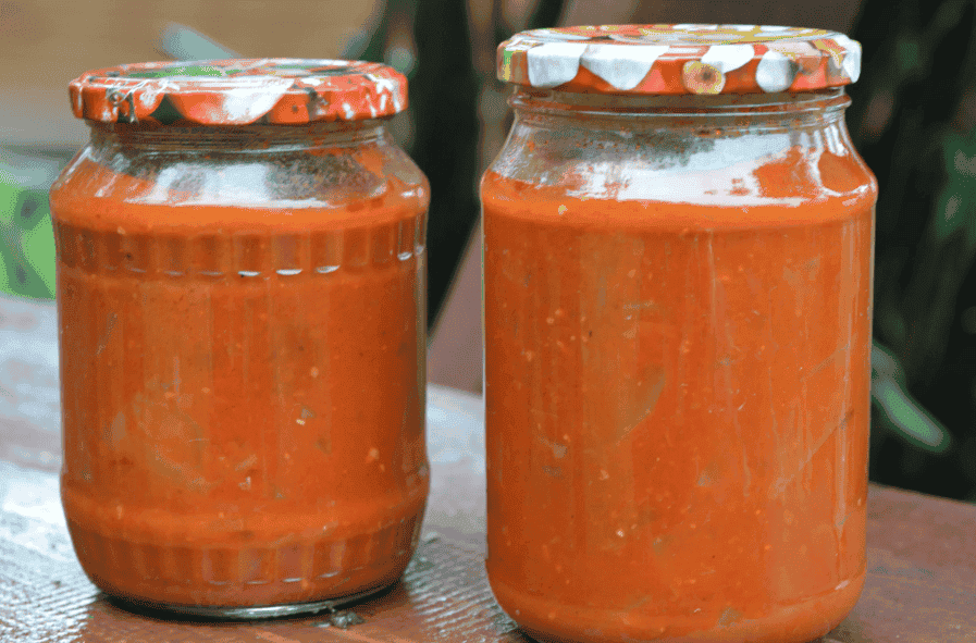 Кабачки у часниковому соусі на зиму: неймовірно смачний і простий рецепт