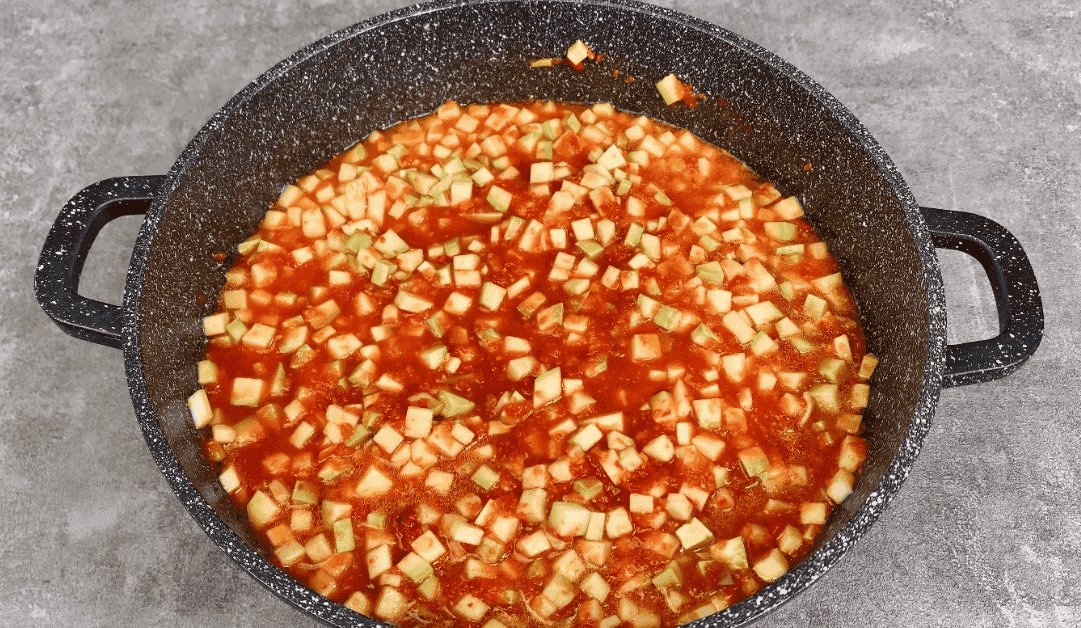 Неймовірно смачне кабачкове лечо на зиму: рецепт без стерилізації, зберігається без холодильника