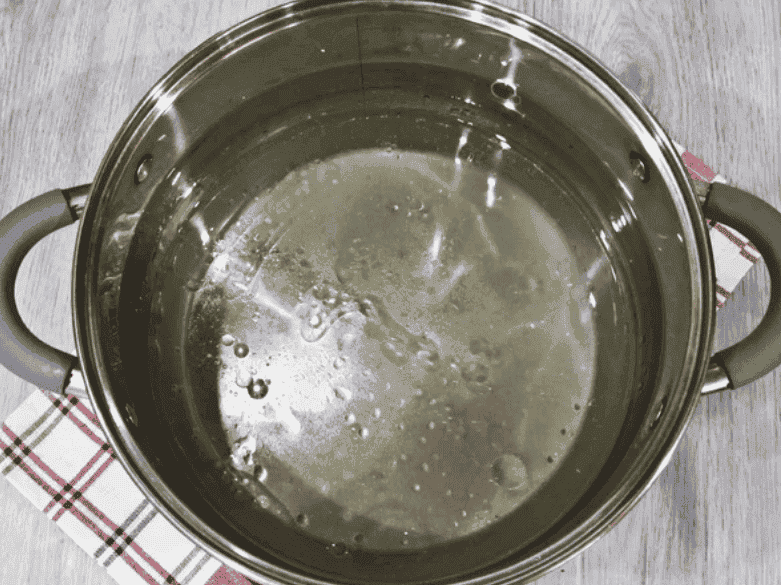 Смачний салат з огірків у томатній заливці на зиму: класний рецепт перевірений роками