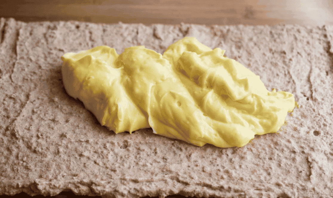 Неймовірно ніжний торт "Анна": дуже вдале поєднання інгредієнтів - вишня, горіхові коржі і 2 види крему - смакота