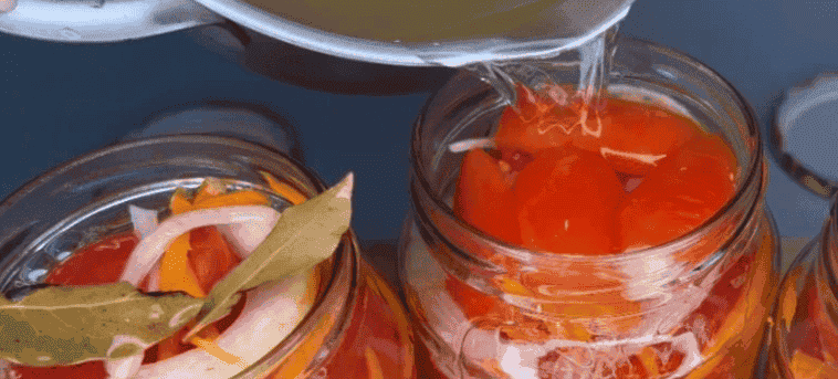 Неймовірно смачне "Овочеве асорті" з капустою на зиму: супер рецепт, коли не знаю куди дівати літню капусту, роблю цю обов'язкову щорічну заготовку