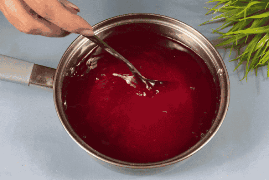 Знайшла цікавий спосіб консервації помідорів на зиму: виходить дуже смачно, а на столі виглядають просто чудово, хто не пробував - рекомендую! Мариновані помідори з буряком