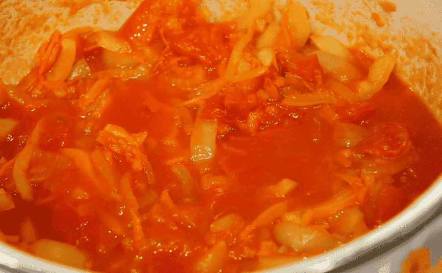 Салат із кабачків на зиму "Пальчики оближеш": простий та смачний рецепт заготовки від моєї сусідки, я спробувала і собі закрила