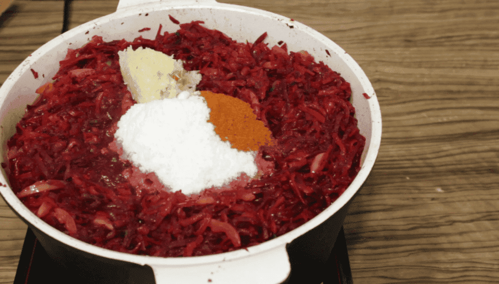 Дуже смачна і вдала борщова заправка на зиму: суперовий рецепт, який виручає, взимку борщ насиченого кольору і готую його за лічені хвилини