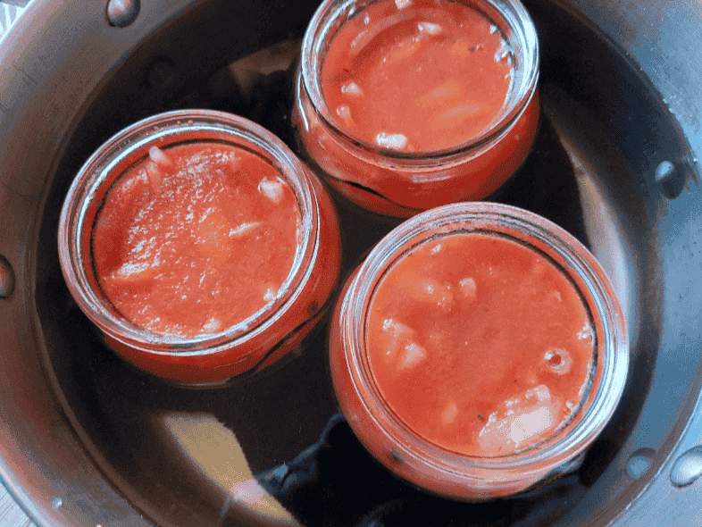 Цибуля в томатному маринаді на зиму: для тих хто просив рецепт "куди діти цибулю", супер заготовка виявилась, зробила на пробу всім так сподобалось, роблю ще